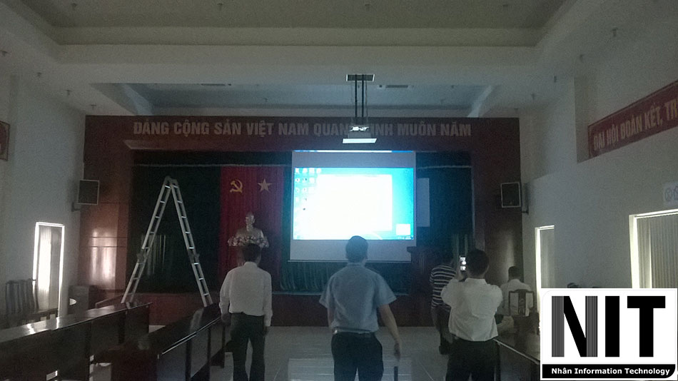 Hệ thống máy chiếu tại Kho Bạc Cần Thơ